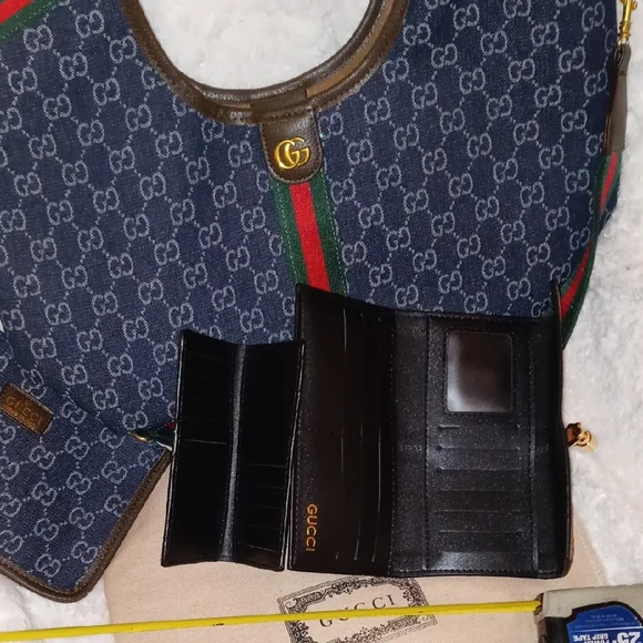 Gucci Blue Denim Shoulder Bag with Cherry Lime Strap Webbing - Picture 14 of 15